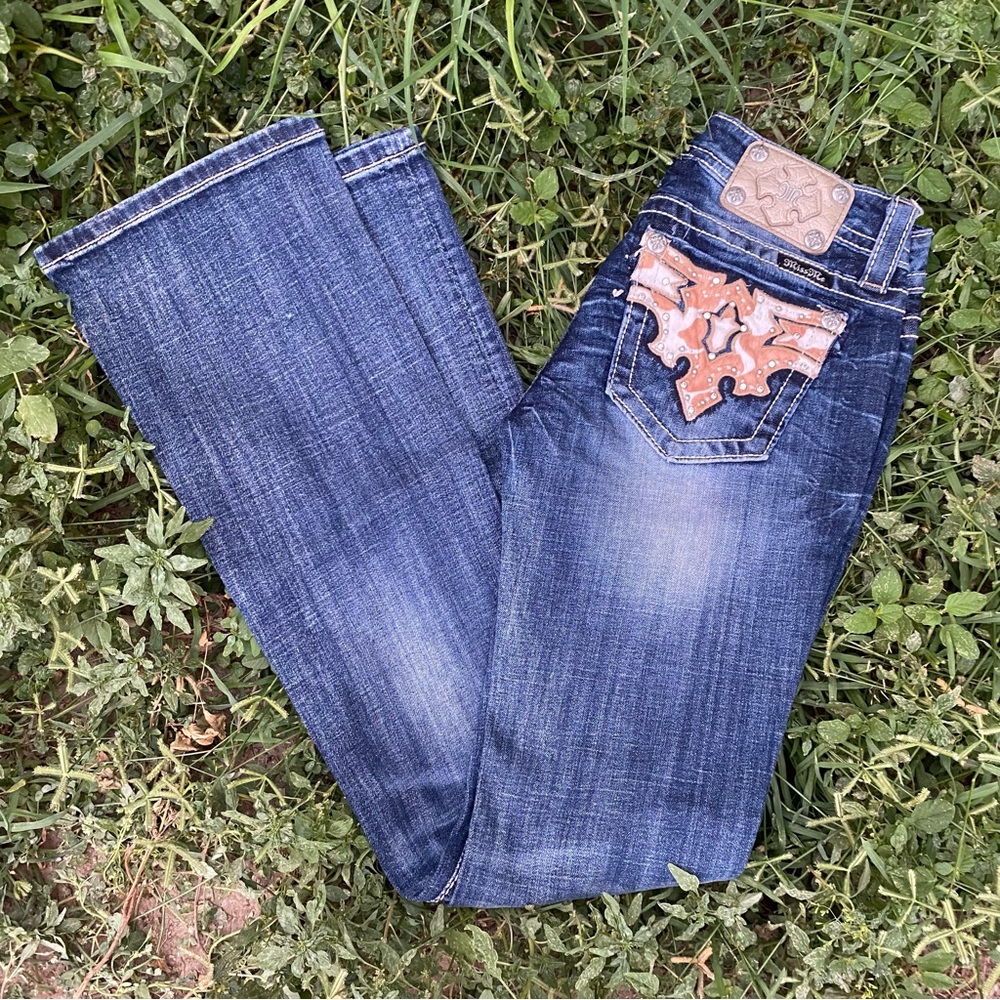 ♥️MISS ME BOOT CUT JEANS WOMEN SIZE 27 x 31” (inseam)♥️